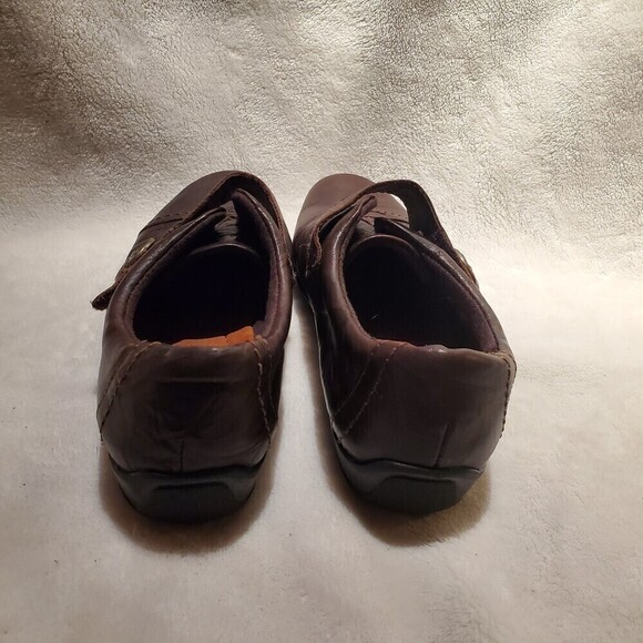 CLARKS Artisan Brown Distressed Leather Kessa Betty Loafers, Size 6.5 - Picture 4 of 9